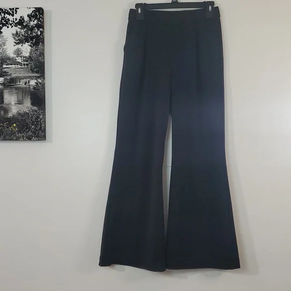 Halara Black Pull-On Flareleg Trousers Size Small Stretchy Pockets - Picture 1 of 13